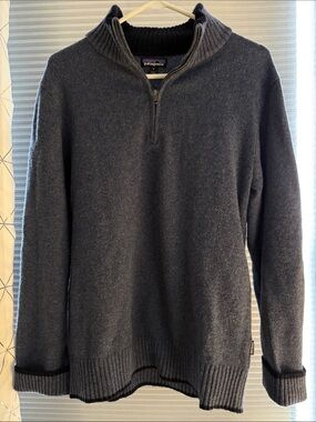 Patagonia Men’s Navy Zip-Front Pullover Sweater